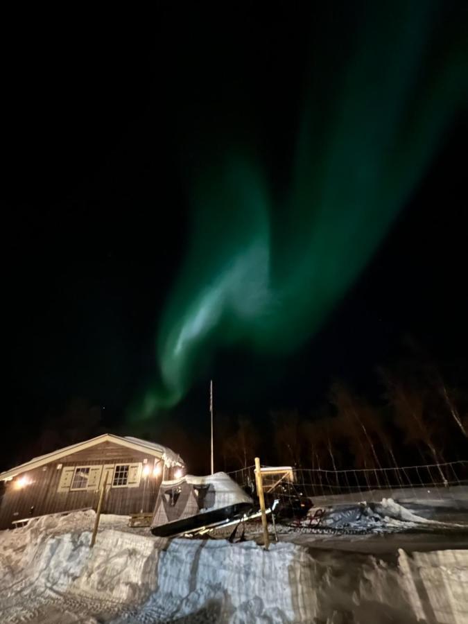 Stor Hytte I Olderfjord Russenes Exterior foto
